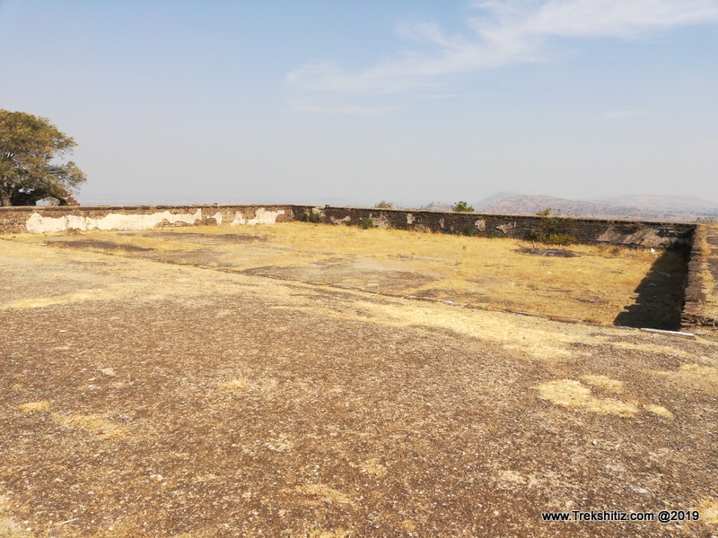Manjarsubha Fort , Talao
